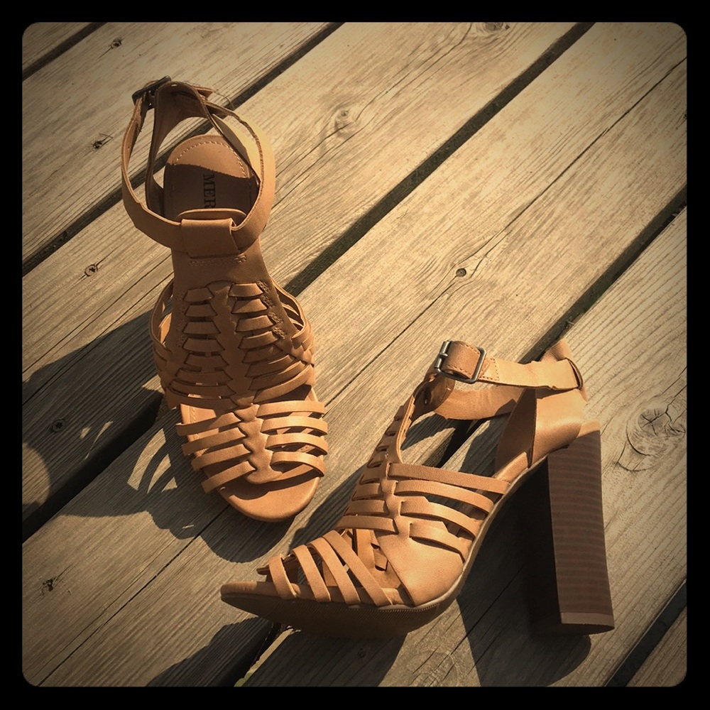 Tan woven chunky heels